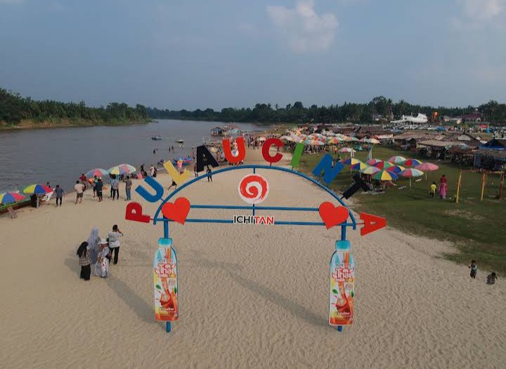 Pantai Cinta, Teluk Jering Tambang