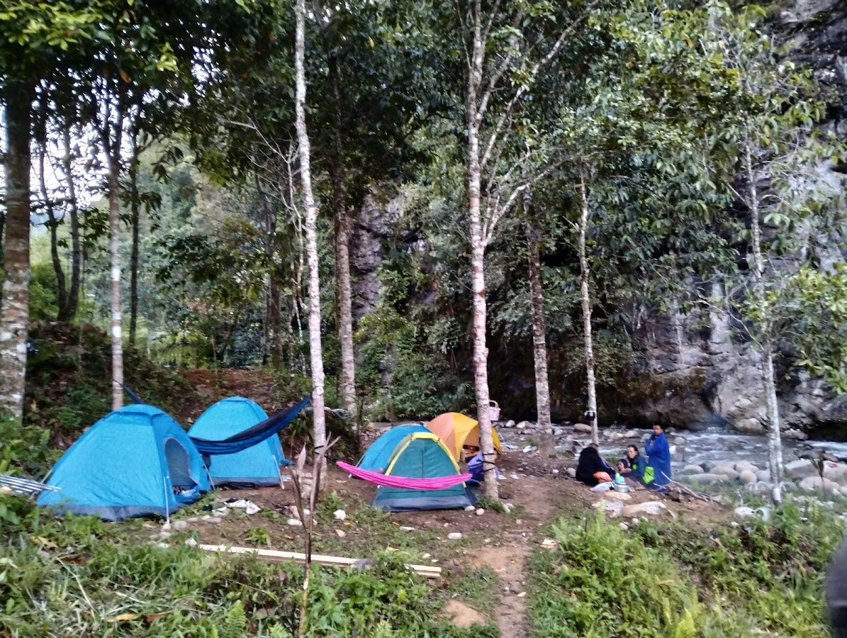 Wisata Camping Tebing Batu Kumila