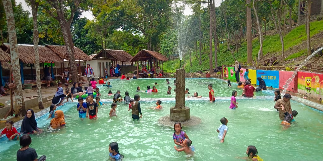 Wisata Alam Kalibiru Kanang