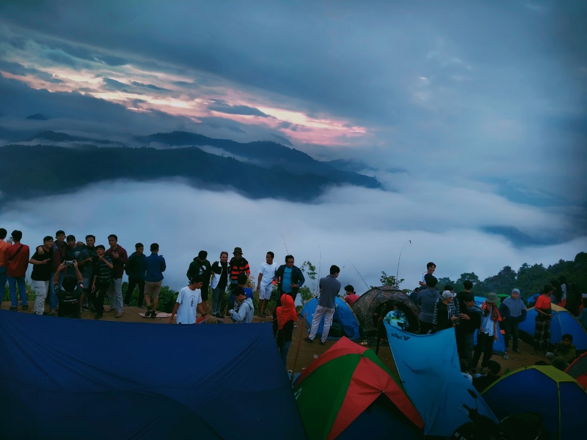 Negeri Diatas Awan Buntu Liarra