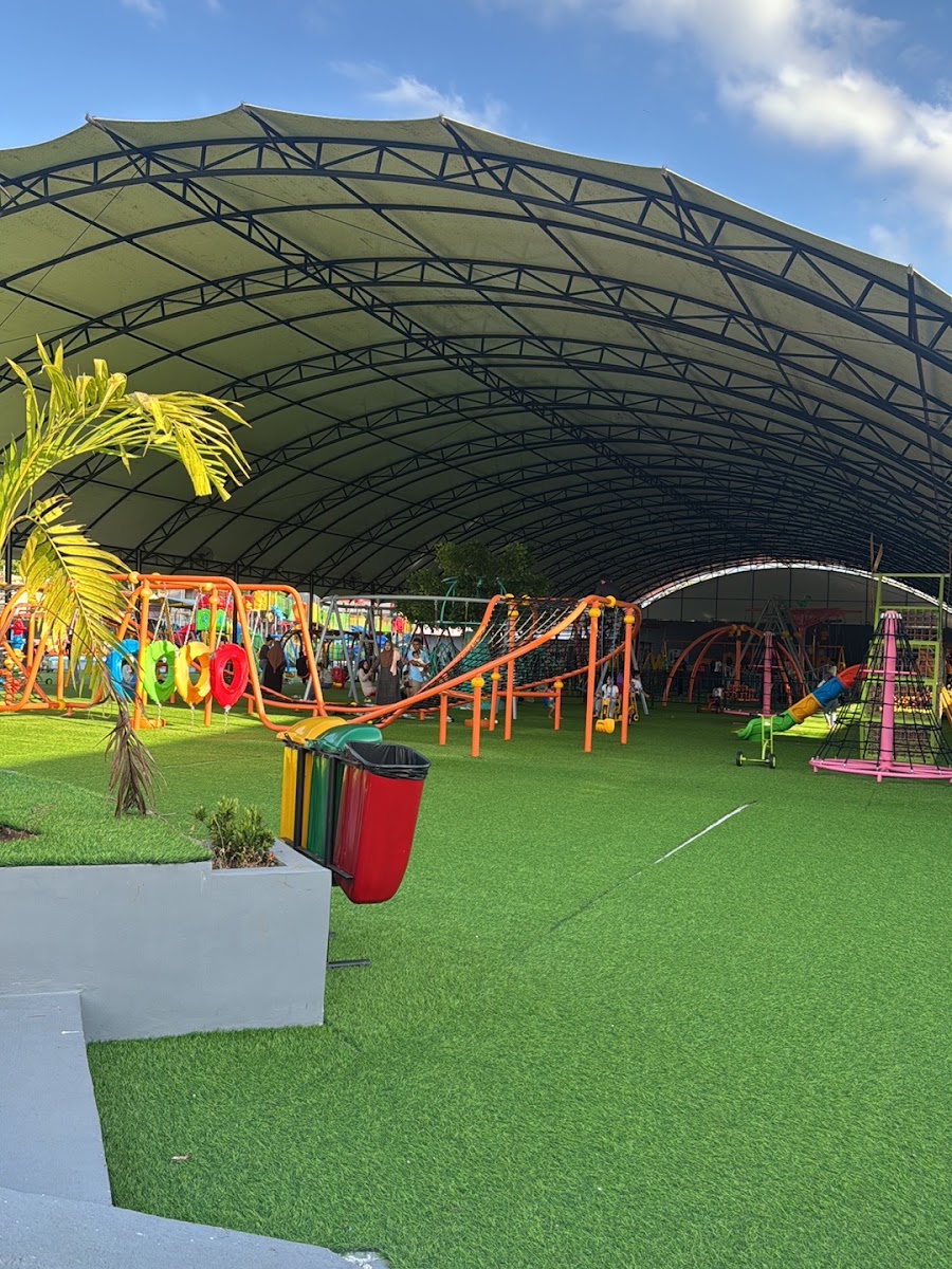 THE NICE PARK MANADO