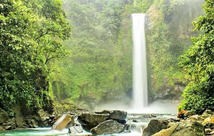 Air Terjun Bissappu