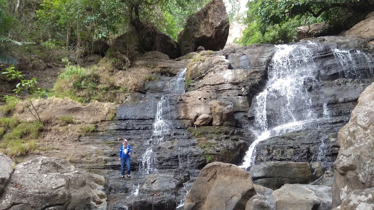 Air Terjun To Magelli