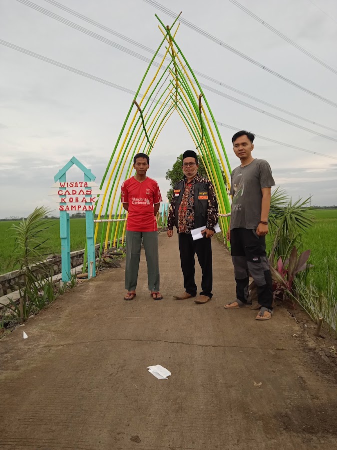 Wisata Alam Cadas Kobak Sampan