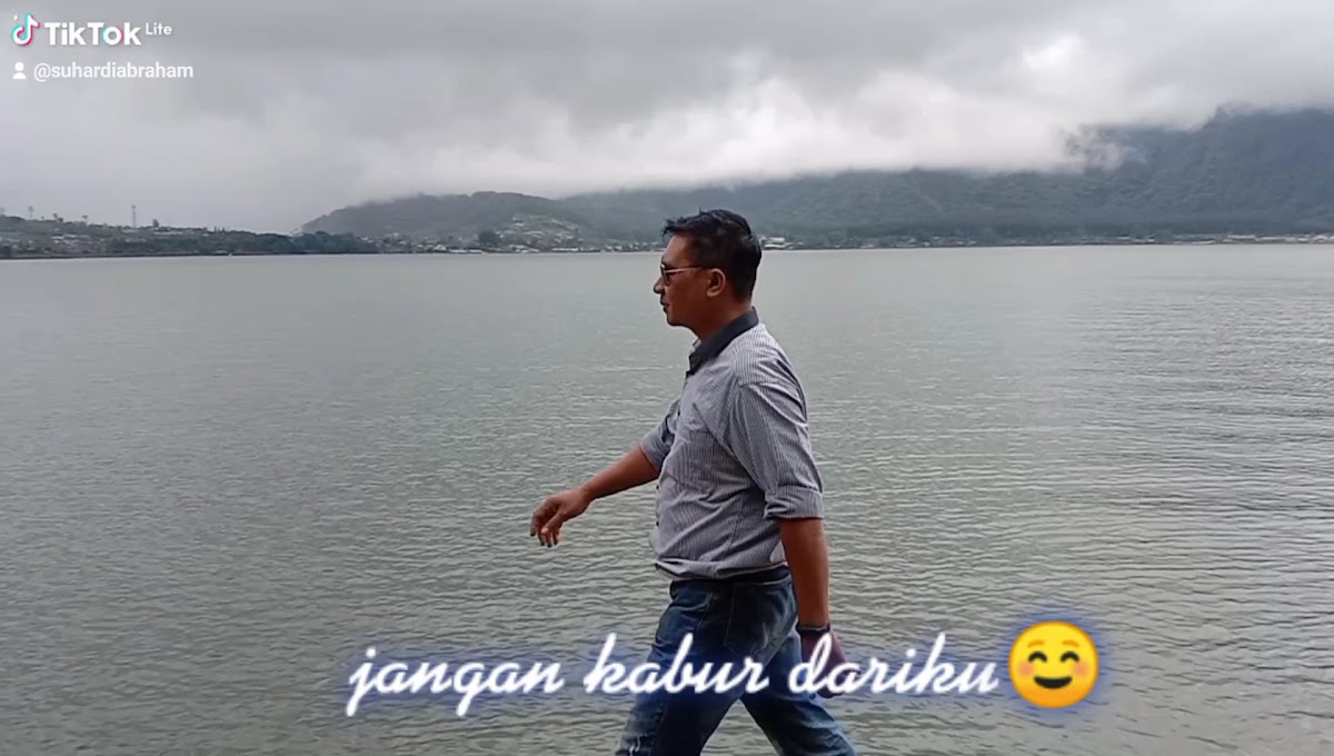 New Rekreasi Tepi Danau Beratan