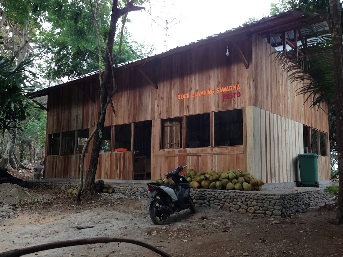 Rock Glamping Sawarna
