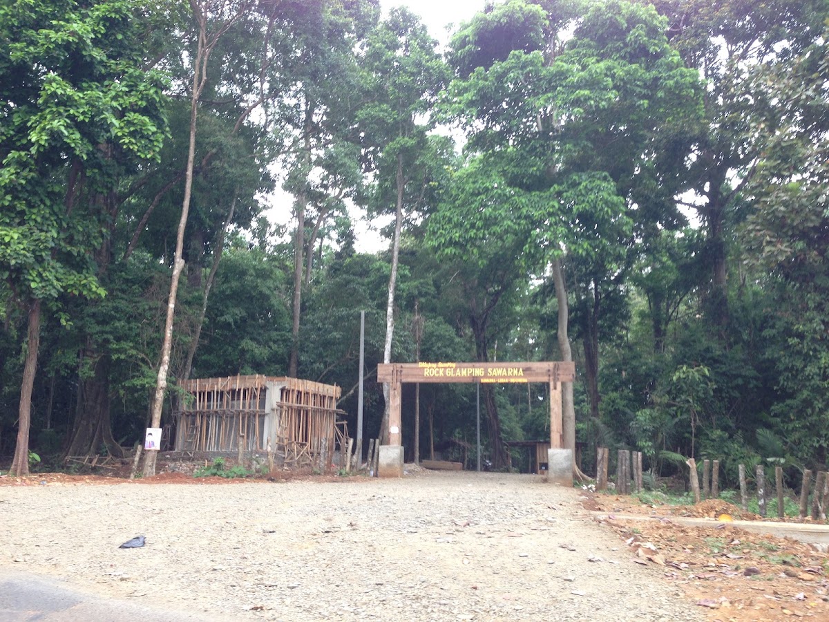 Rock Glamping Sawarna
