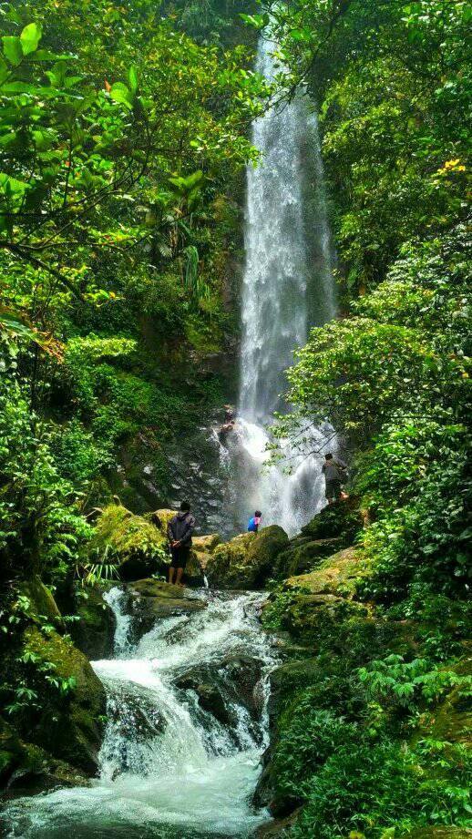AIR TERJUN CIPOROLAK