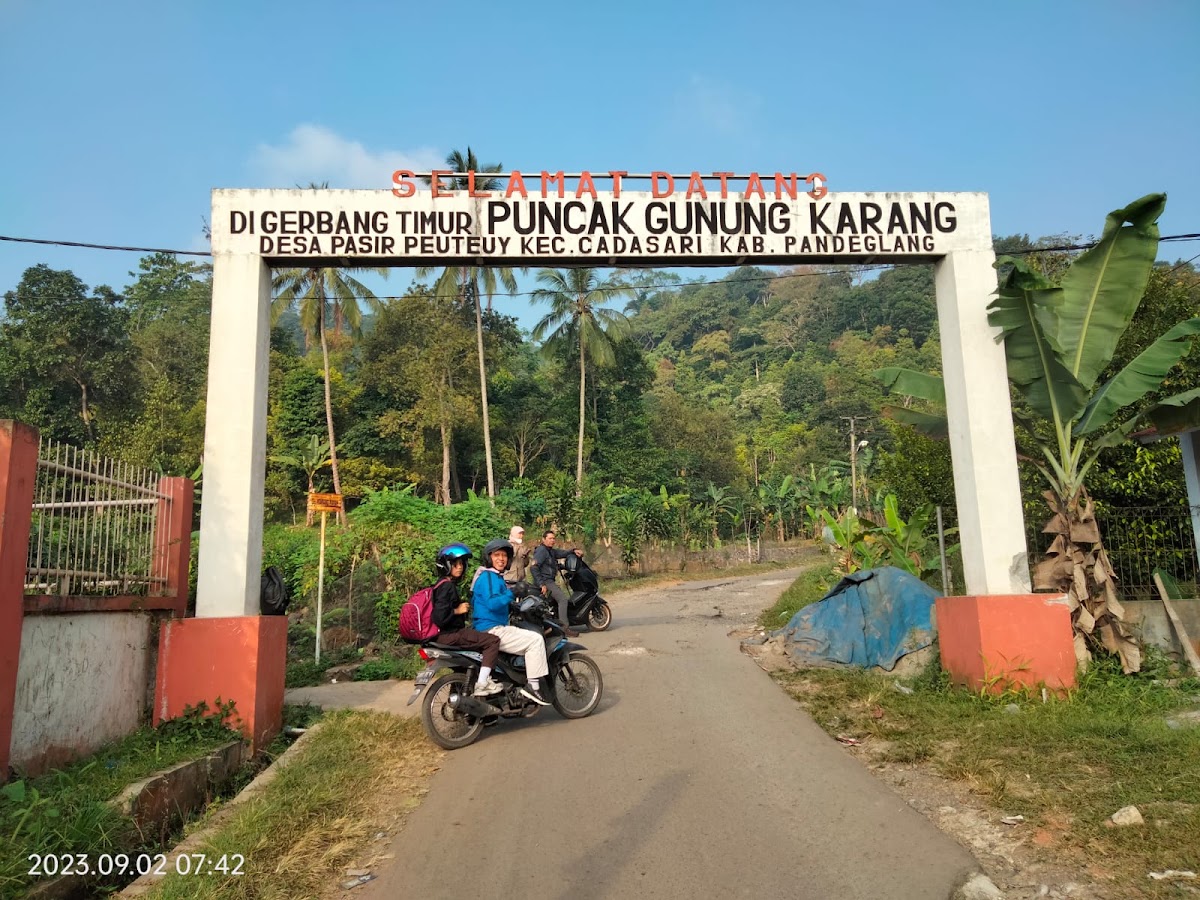 Basecamp Pendakian Gunung Karang