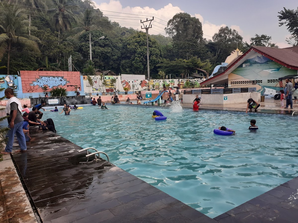 🍀Batukuwung |"Wisata Pemandian Air Panas Belerang & 🏊🏻‍♀️Aquatic"
