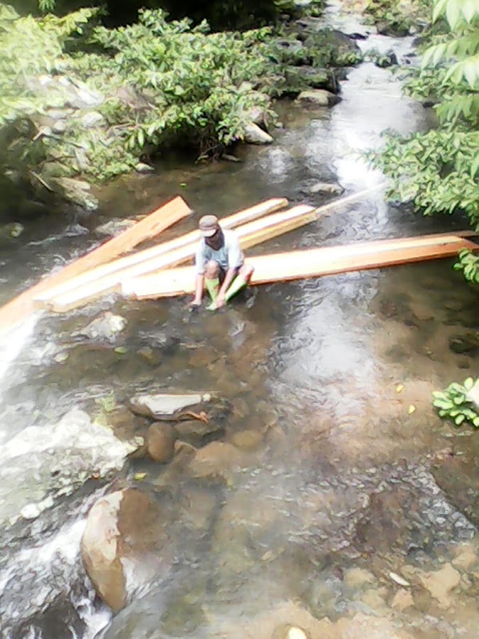 Air Terjun Curug Teluntung