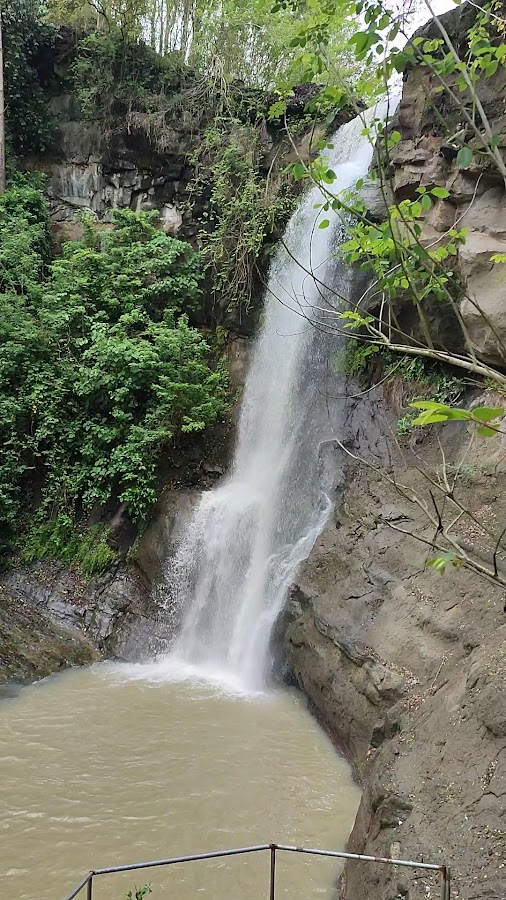 Wisata Alam Curug Gedhe