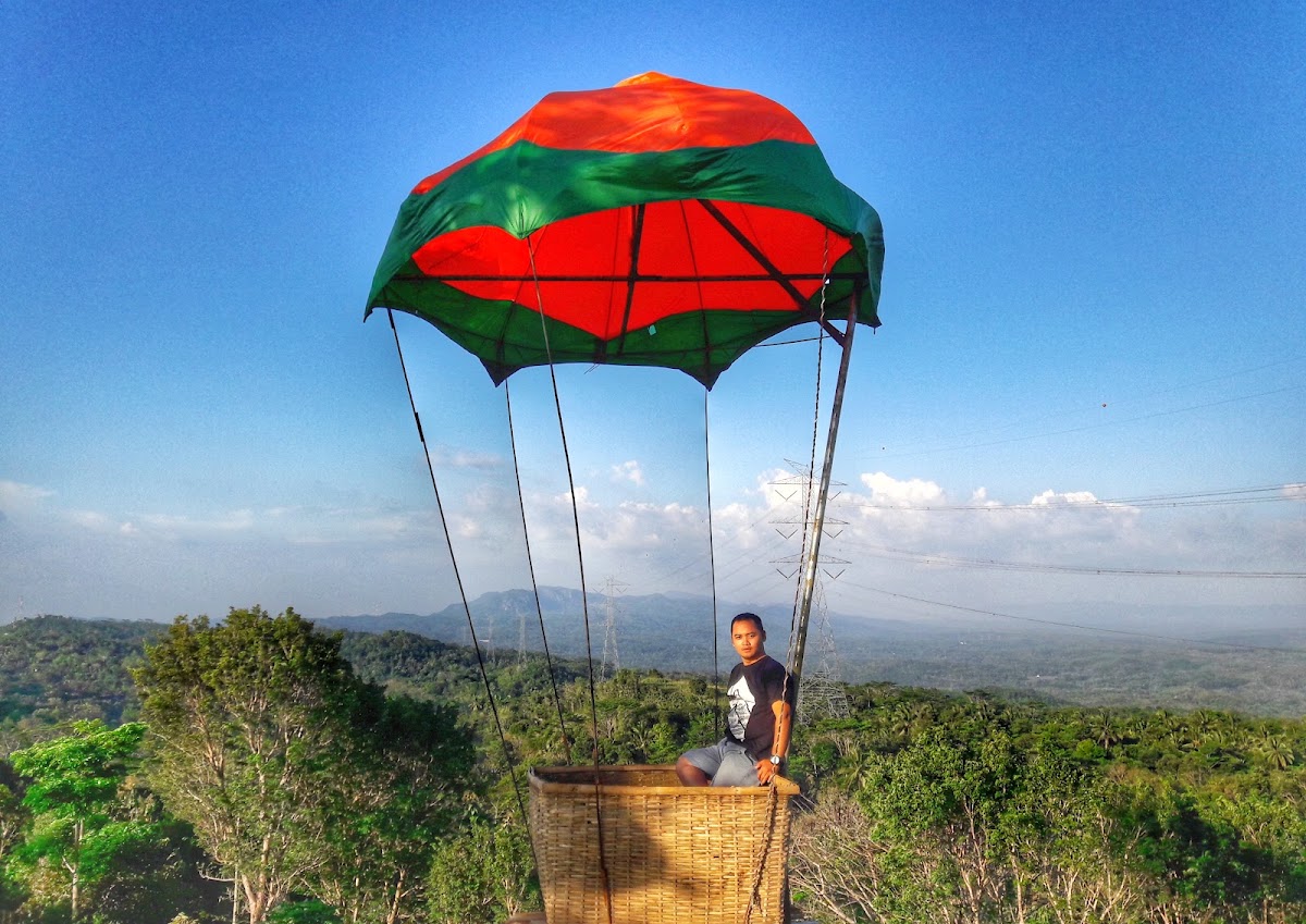 Wisata Outbond Gunung Mungker