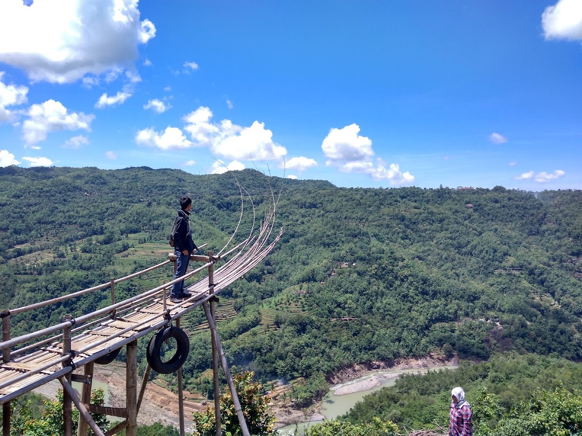 Bukit Mojo Gumelem