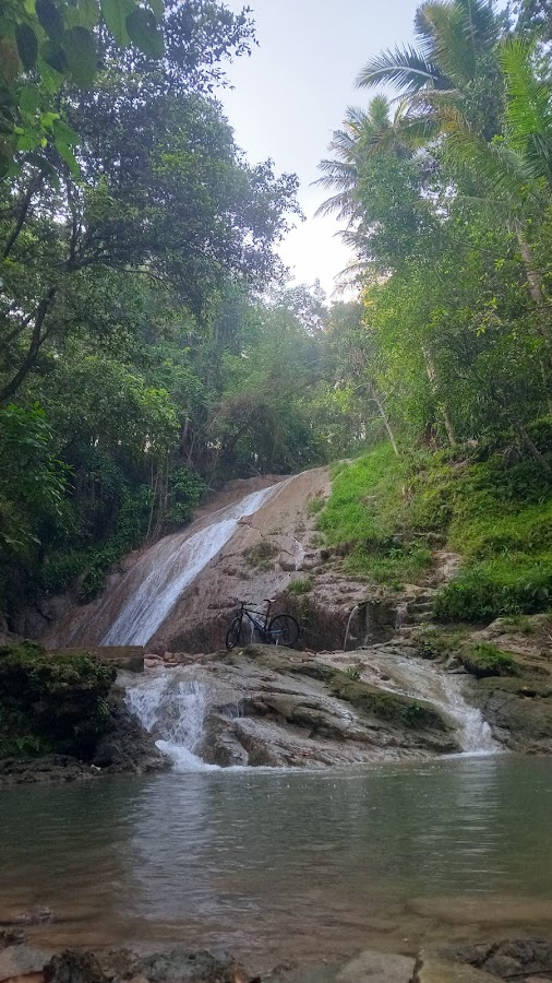Curug Banyunibo (ꦕꦸꦫꦸꦒ꧀ꦧꦚꦸꦤꦶꦧꦺꦴ)