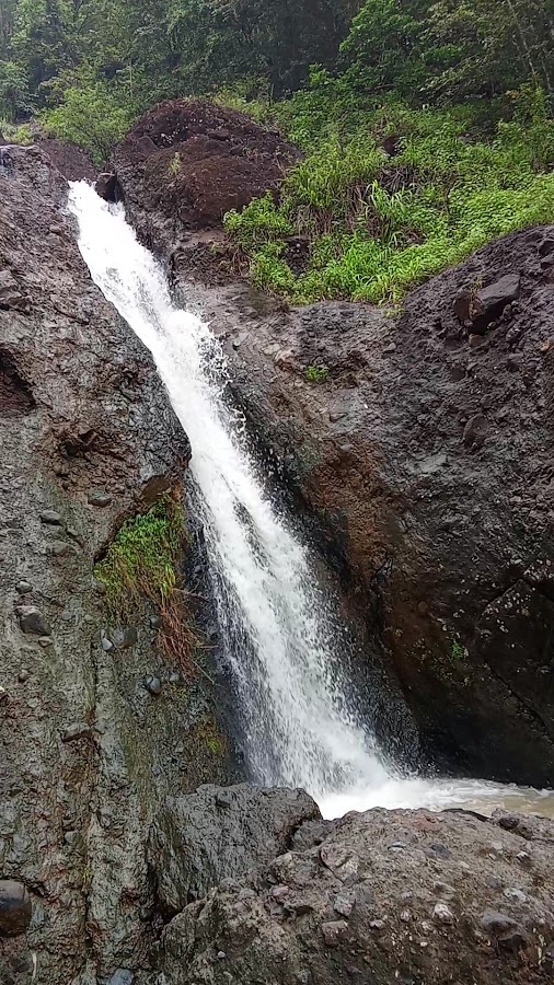 ꦮꦶꦱꦠꦄꦭꦩ꧀ꦮꦠꦸꦭꦮꦁ Air Terjun Watu Lawang