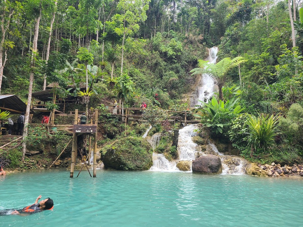 Air Terjun Kembang Soka