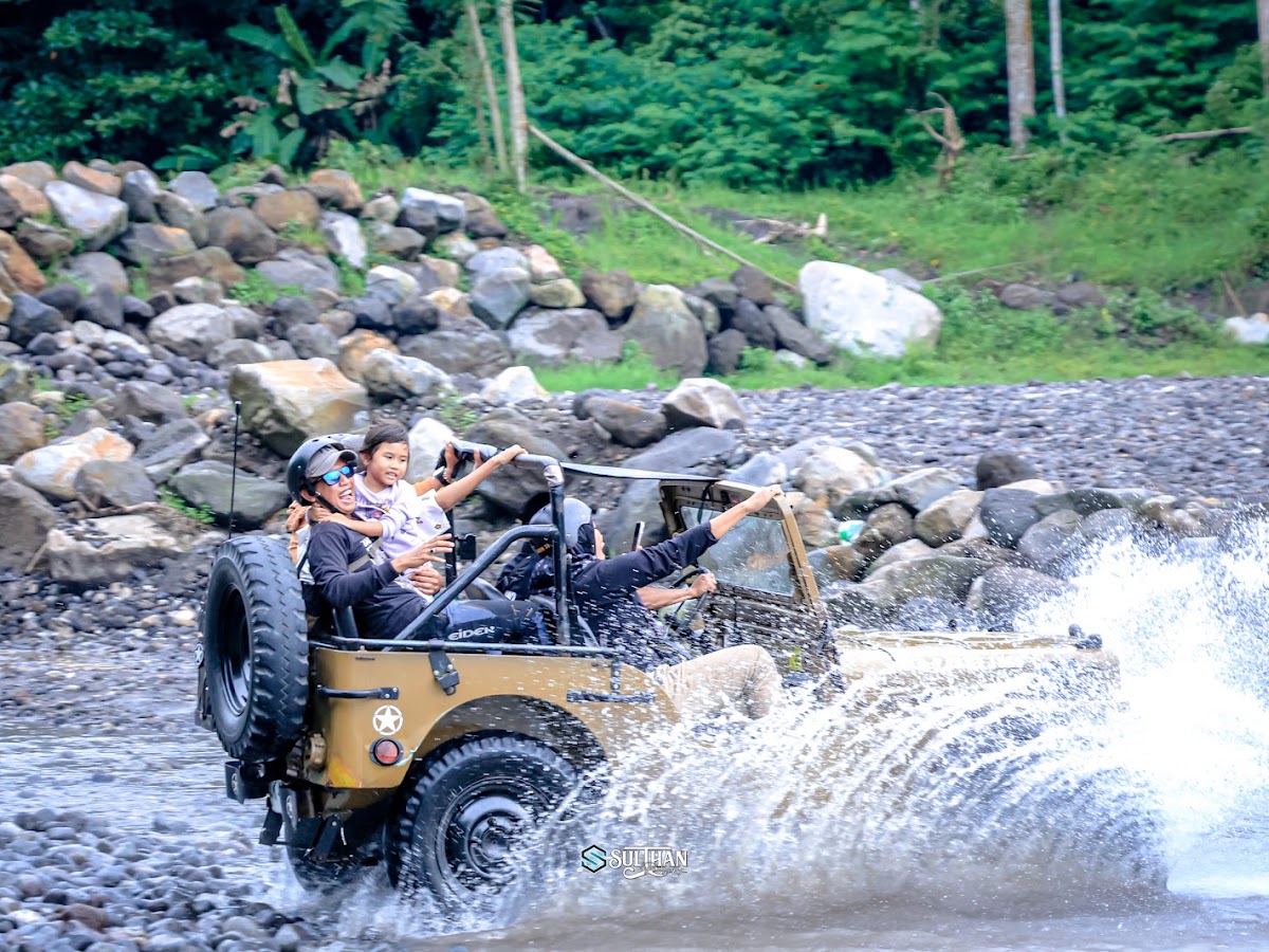 Wisata Jeep Merapi Adventure
