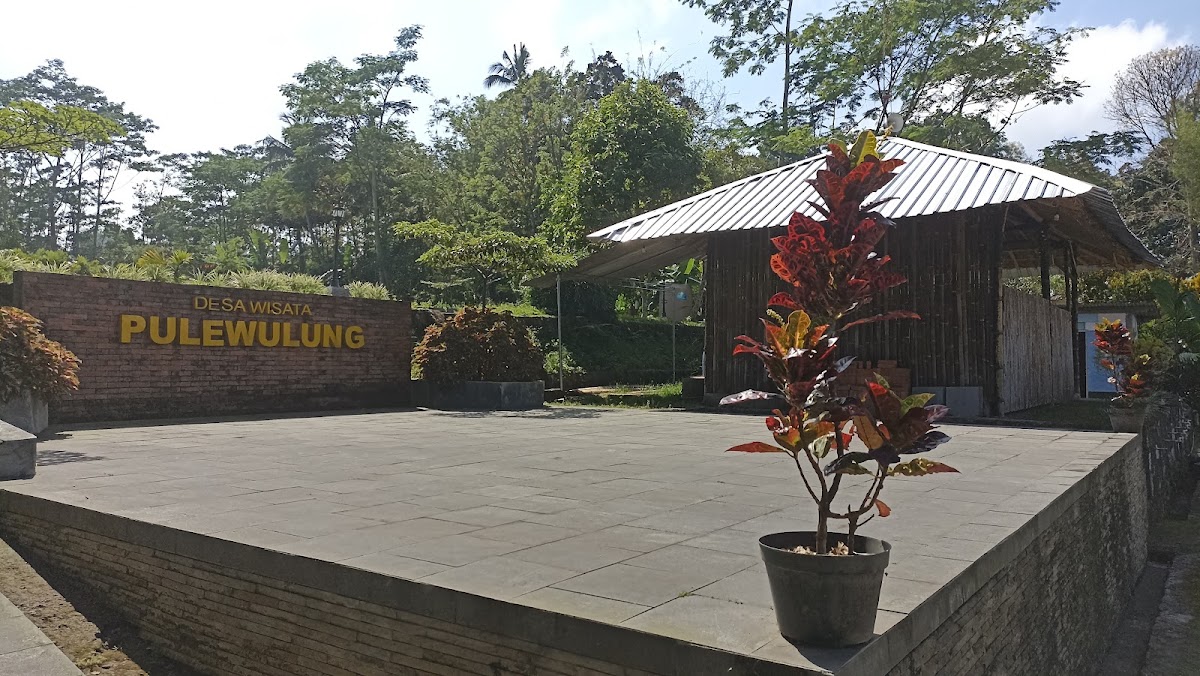 Bumi Perkemahan Kampung Pramuka Agro Edu Wisata Pulewulung