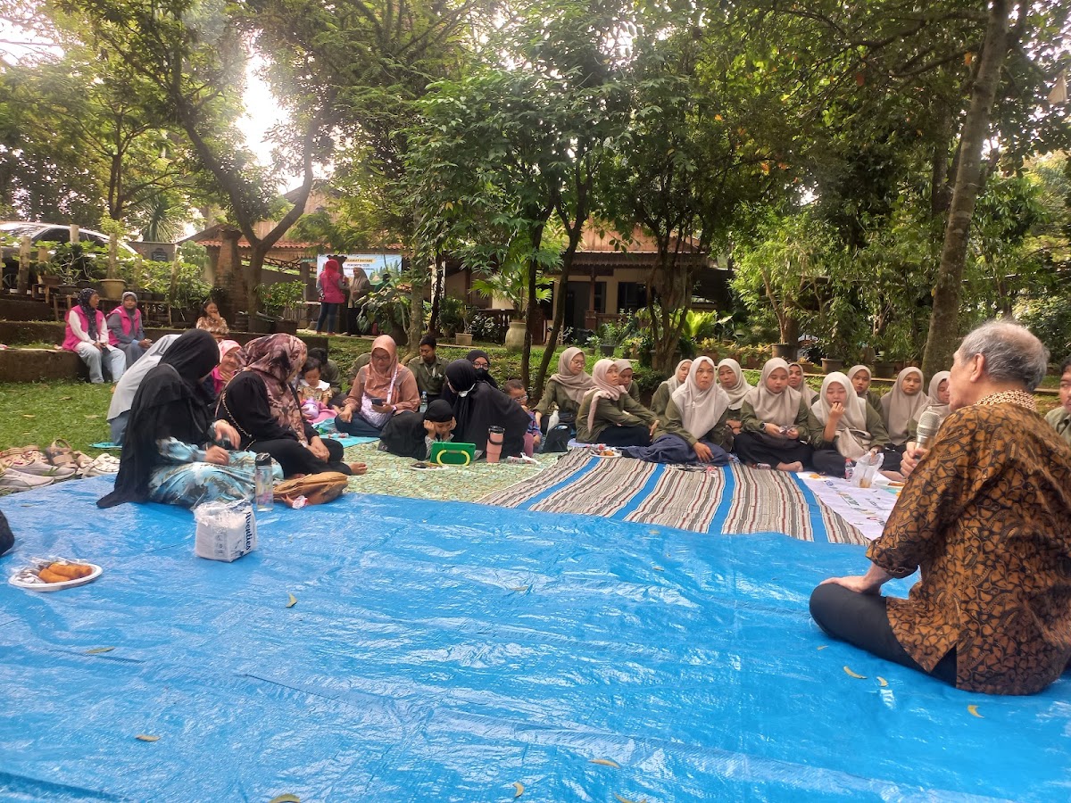 Camping ground Rumah Kebun Cinangka