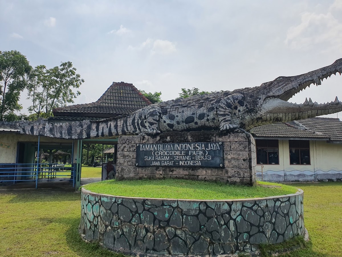 Taman Buaya Indonesia Jaya