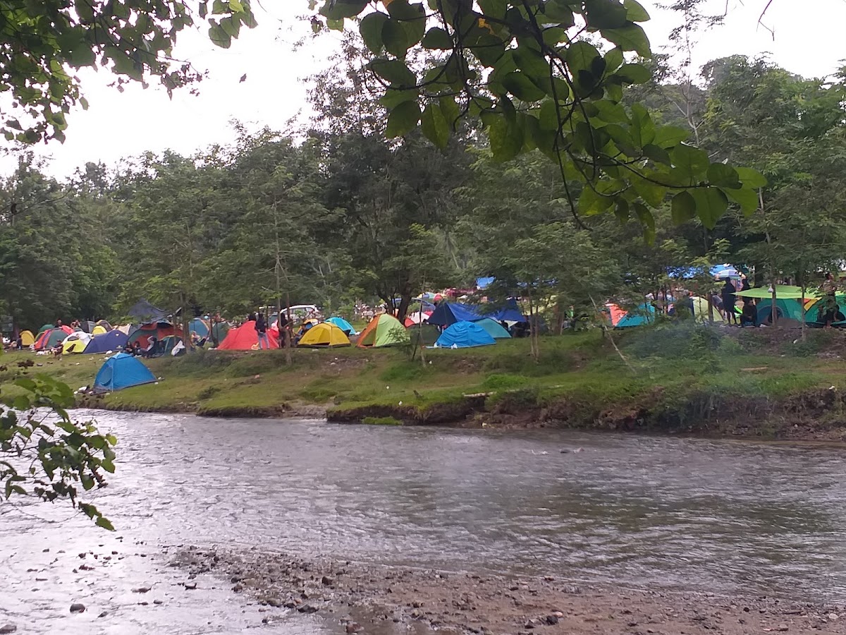 Wisata Sungai Longalo Botu Motoli'oluwo