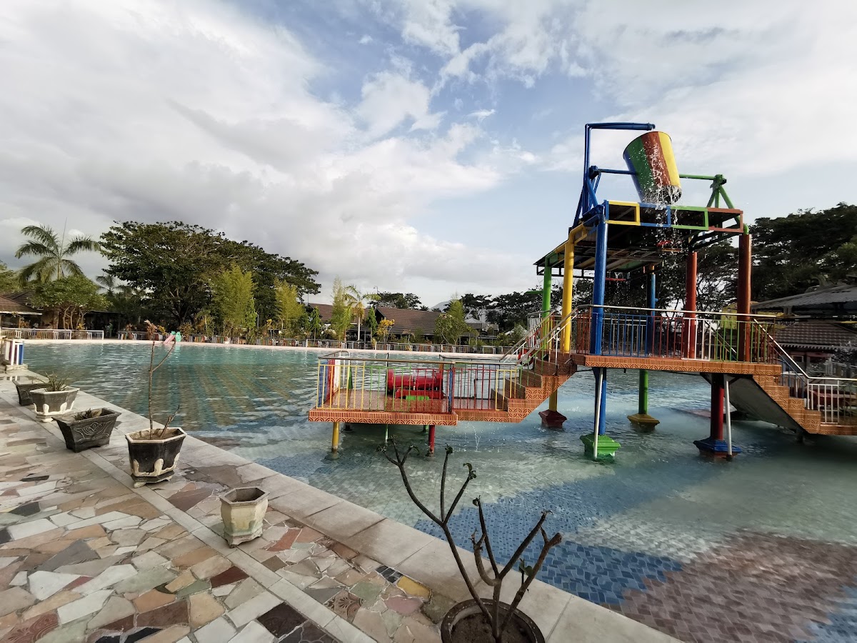 Water Boom Tiara Prk
